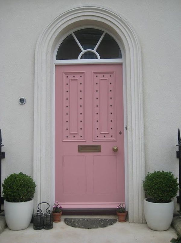 Màu sơn ấn tượng cho cửa nhà